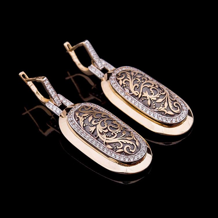 Золоті сережки з фіанітами с03258 від ювелірного магазину Онікс - 1