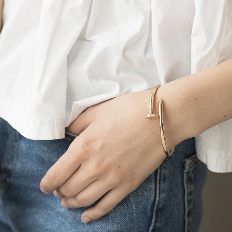 Золотий браслет "Цвях" з фіанітами б02095 від ювелірного магазину Онікс - 4