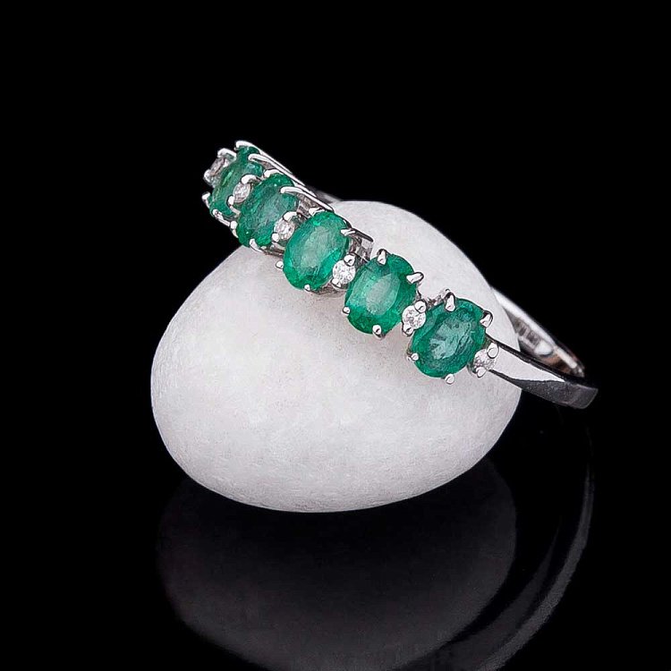 Золота каблучка з діамантами і смарагдами R12974Eaj від ювелірного магазину Онікс - 3