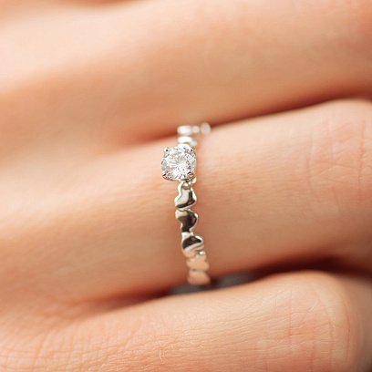 Золотое помолвочное кольцо c сердечками (фианит) к07644 №2