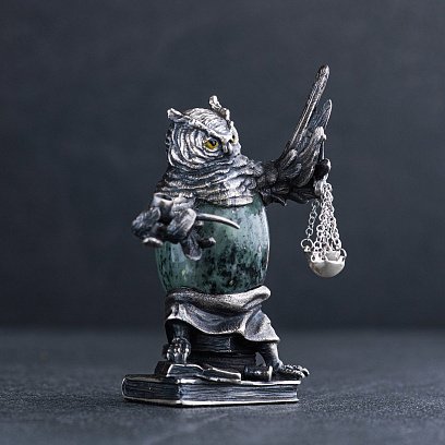 ﻿Срібна фігура ручної роботи "Сова Правосуддя" 23175 №3