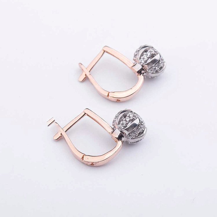 Золотые серьги с фианитами с04123 от ювелирного магазина Оникс - 1