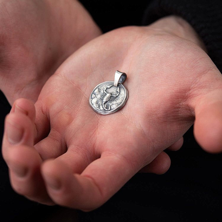 Срібний кулон "Знак зодіаку Скорпіон" 133221скорпіон від ювелірного магазину Онікс - 3