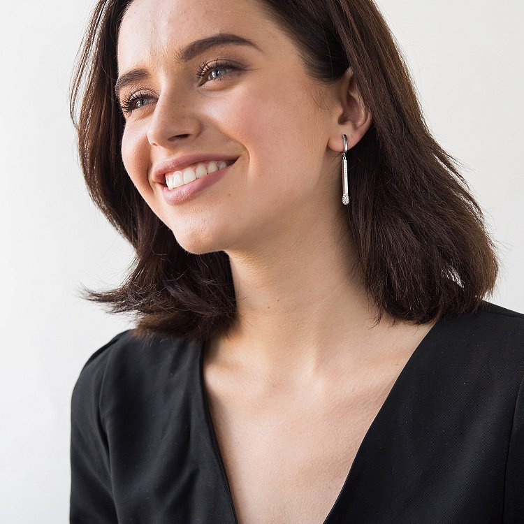 Срібні сережки "Сірники" з фіанітами 122506 від ювелірного магазину Онікс - 3