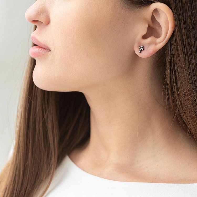 Золоті сережки-пусети з хрестиками (діамант) сб0241ch від ювелірного магазину Онікс - 1