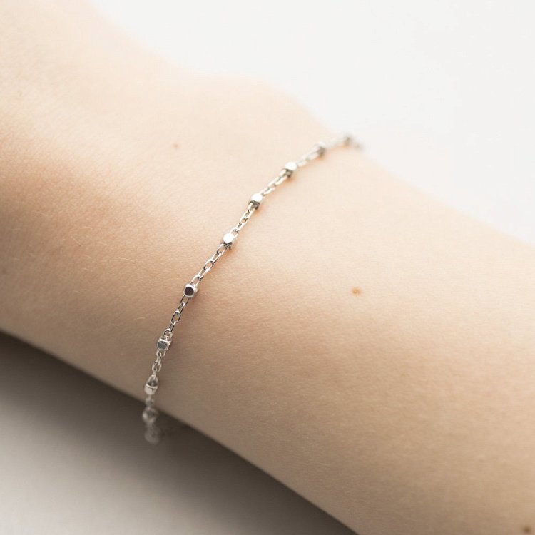 Серебряный браслет "Шарики" 141318 от ювелирного магазина Оникс - 1