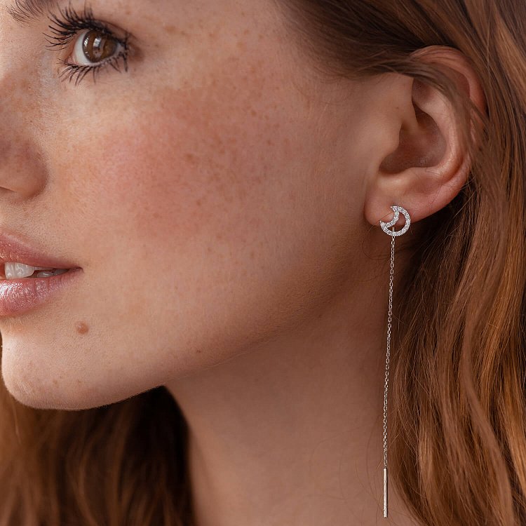 Золотые серьги - протяжки "Луна" с бриллиантами 322591121 Золотые серьги - протяжки "Луна" с бриллиантами 322591121 от ювелирного магазина Оникс