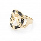 Золотое кольцо с черными фианитами к05579 от ювелирного магазина Оникс - 1