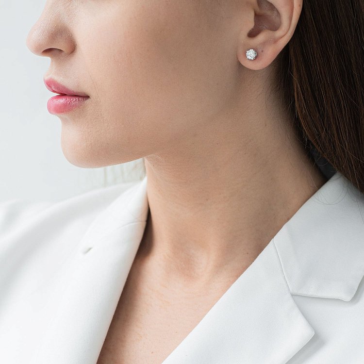 Золотые серьги - пусеты с бриллиантами с182ar от ювелирного магазина Оникс - 1