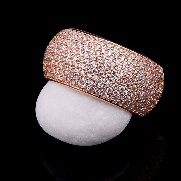 Золота каблучка з фіанітами к03213 від ювелірного магазину Онікс