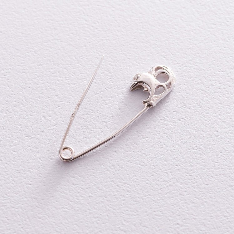 Серебряная булавка "Дельфин" с фианитами 21010 от ювелирного магазина Оникс