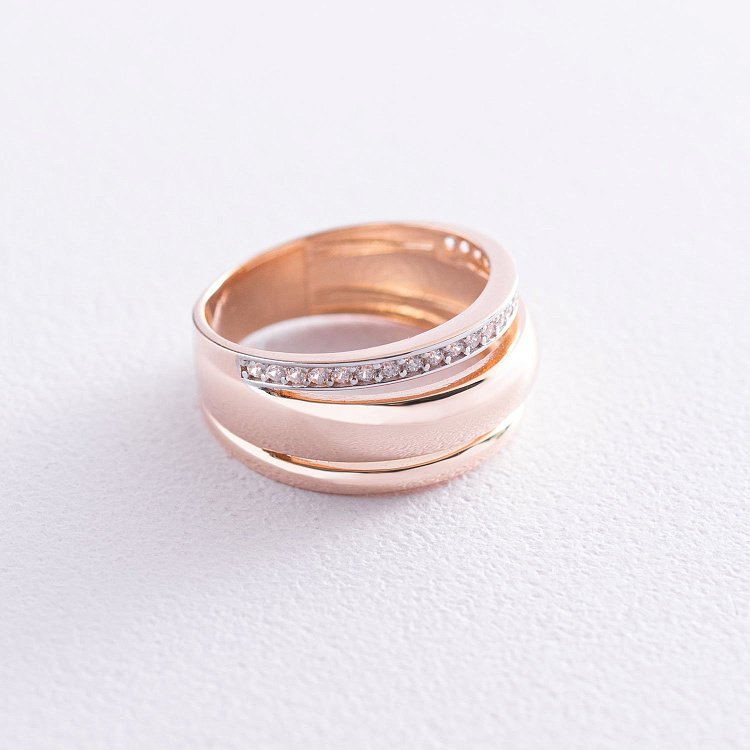 Золотое кольцо с фианитами к06572 от ювелирного магазина Оникс