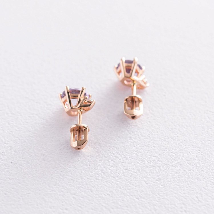 Золотые серьги-пусеты с аметистом и фианитами с05043 от ювелирного магазина Оникс - 2