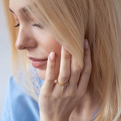 Золота каблучка "Ключик" з фіанітами к07004 №4