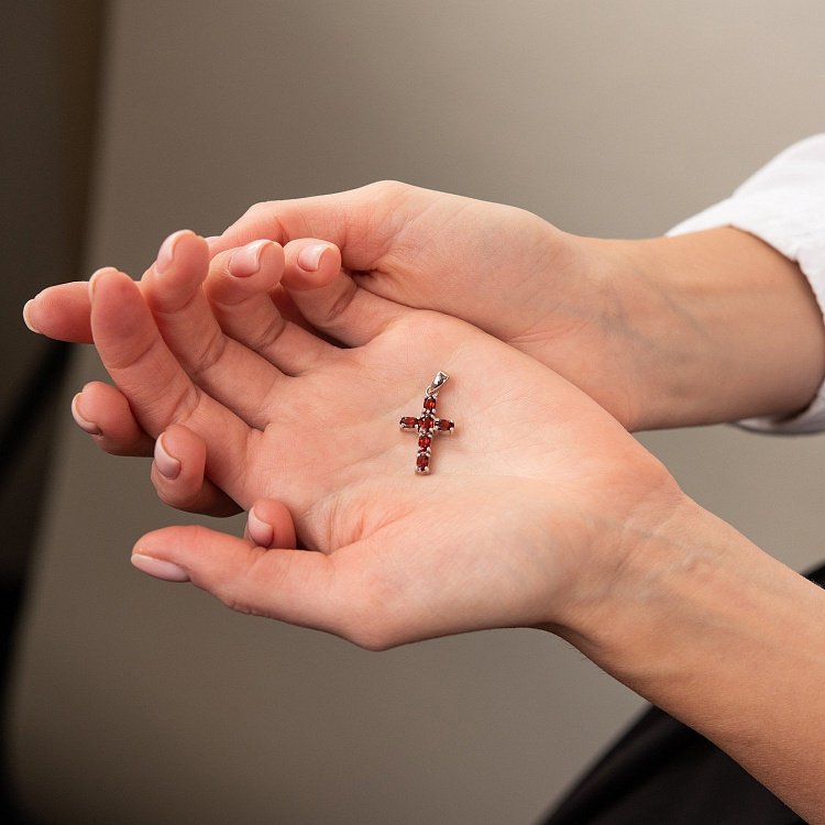 Серебряный крестик (спесcартин) 131892 от ювелирного магазина Оникс - 1