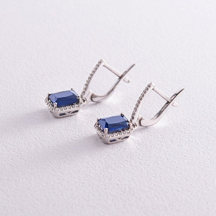 Срібні сережки з синт. сапфірами та фіанітами 2479/1р-HSPH від ювелірного магазину Онікс - 1