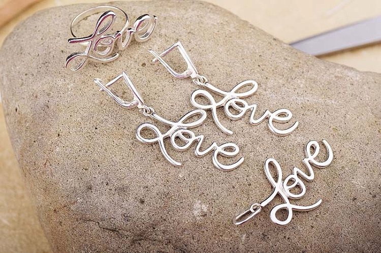 Серьги "Love" 12624 - 2 Серьги "Love" 12624 от ювелирного магазина Оникс - 2