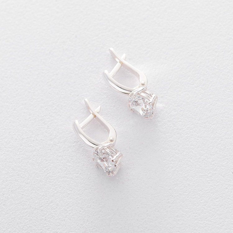 Серебряные серьги с фианитами 12513 от ювелирного магазина Оникс - 1