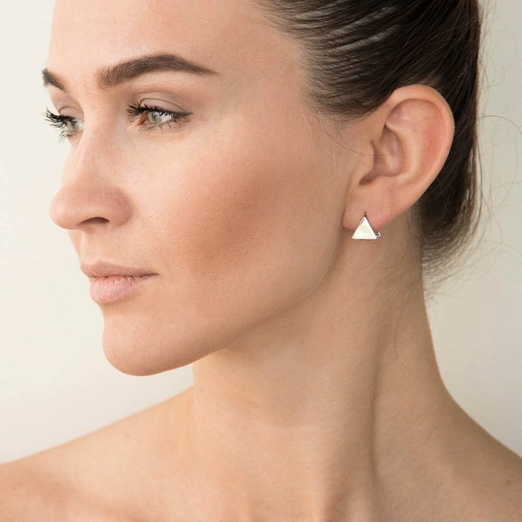 Серебряные серьги "Треугольники" 122182 от ювелирного магазина Оникс - 4