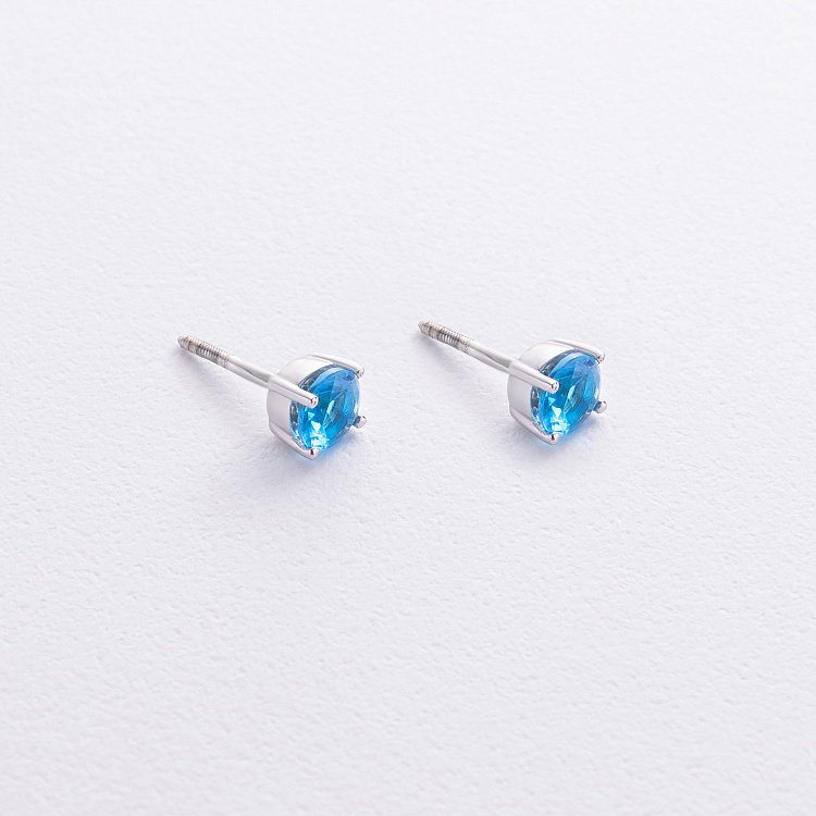 Серебряные серьги - пусеты с кварцом 2527/1p-QSWB от ювелирного магазина Оникс