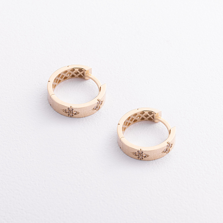 Серьги - кольца "Клевер" в желтом золоте (фианиты) с09666 от ювелирного магазина Оникс - 1