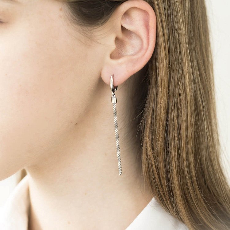 Серебряные серьги на цепочке 122207 от ювелирного магазина Оникс - 2