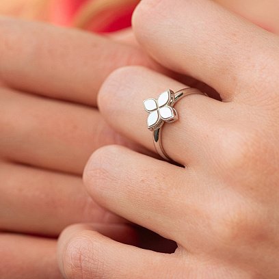 Каблучка "Конюшина" в білому золоті к07533