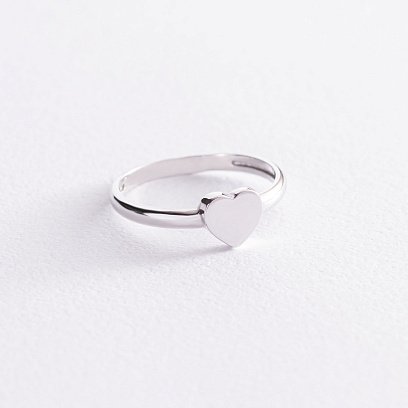 Серебряное кольцо "Сердечко" 112611