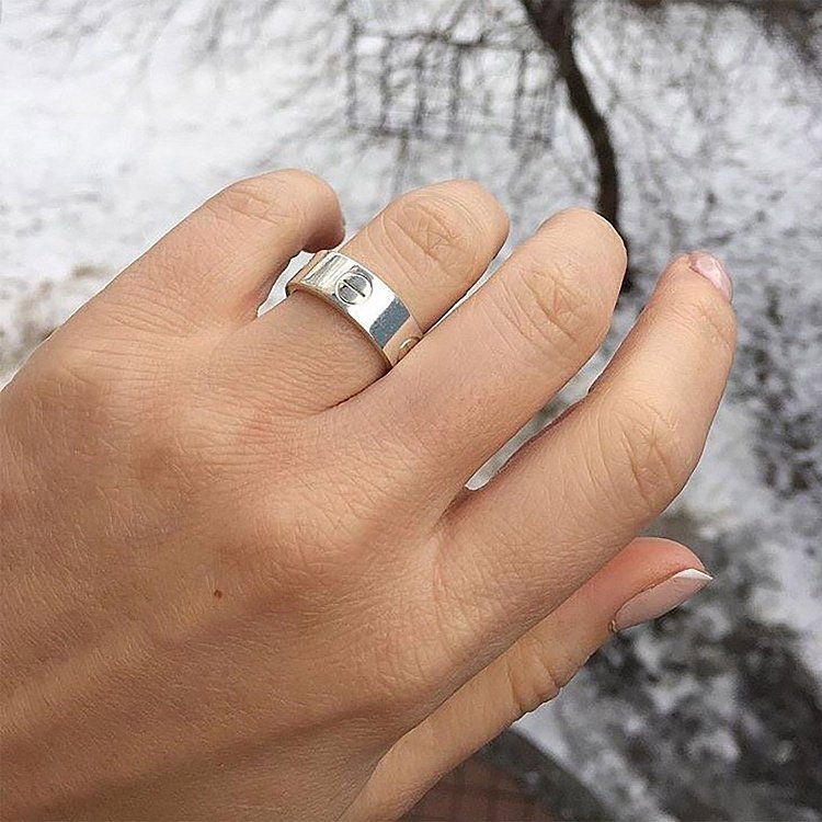 Каблучка "Love" в білому золоті к04712 від ювелірного магазину Онікс - 8