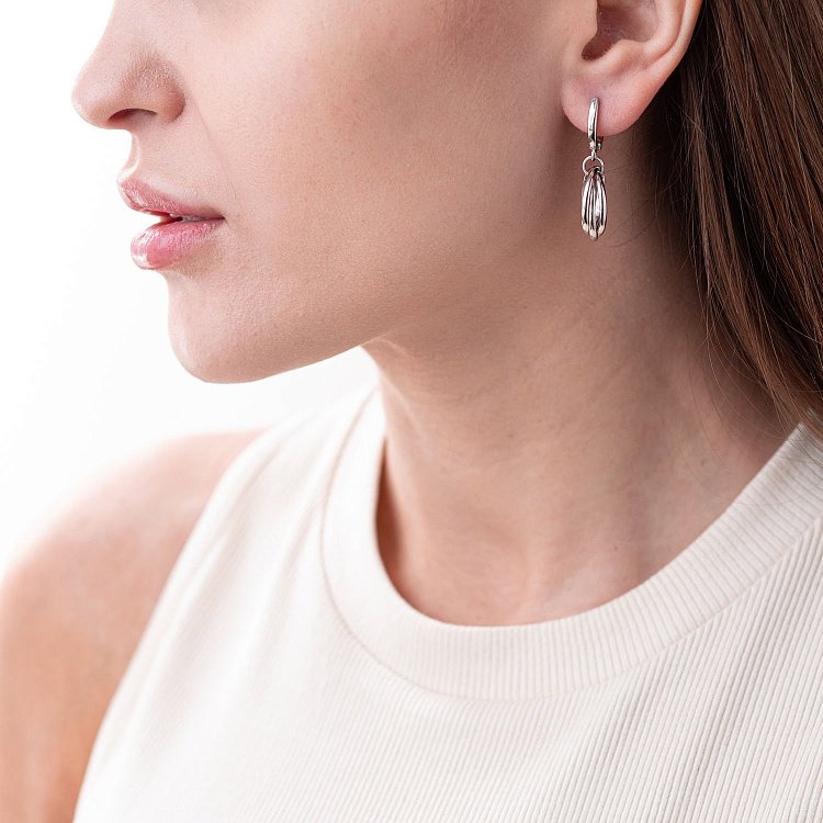 Срібні сережки "Кругообіг" на англійській застібці 122986 від ювелірного магазину Онікс - 2