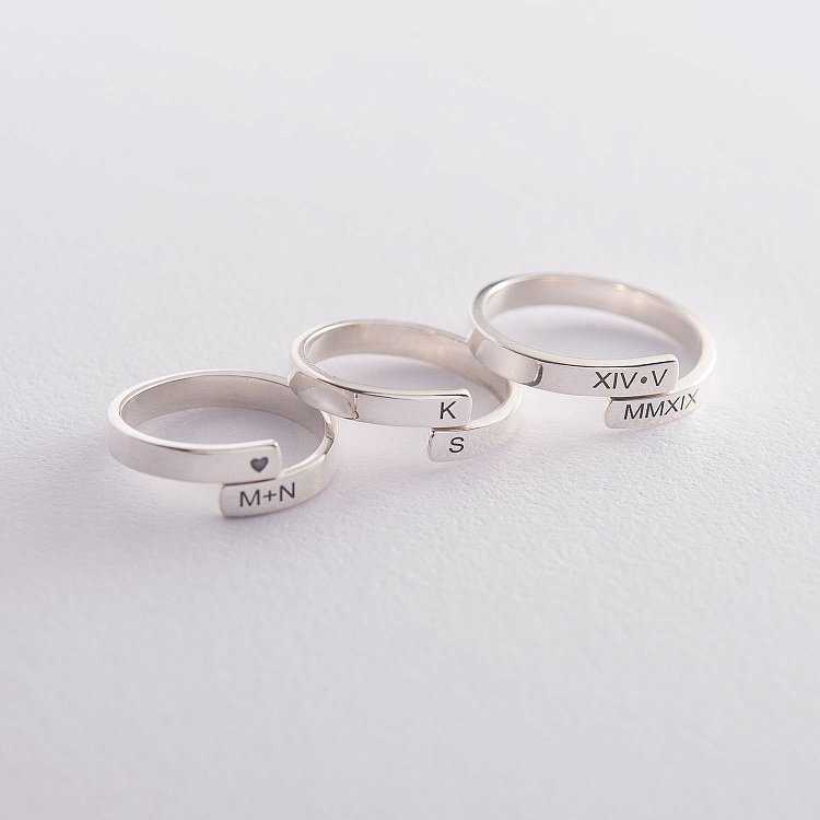 Серебряное кольцо "Твоя история" для гравировки 112283 от ювелирного магазина Оникс