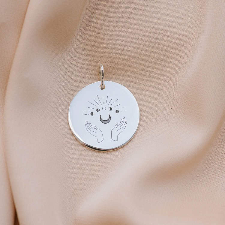 Срібний кулон "Фази місяця" 132724ф від ювелірного магазину Онікс