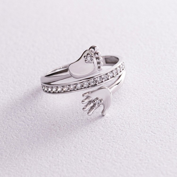 Золотое кольцо "Ручка - ножка младенца" к05020 от ювелирного магазина Оникс