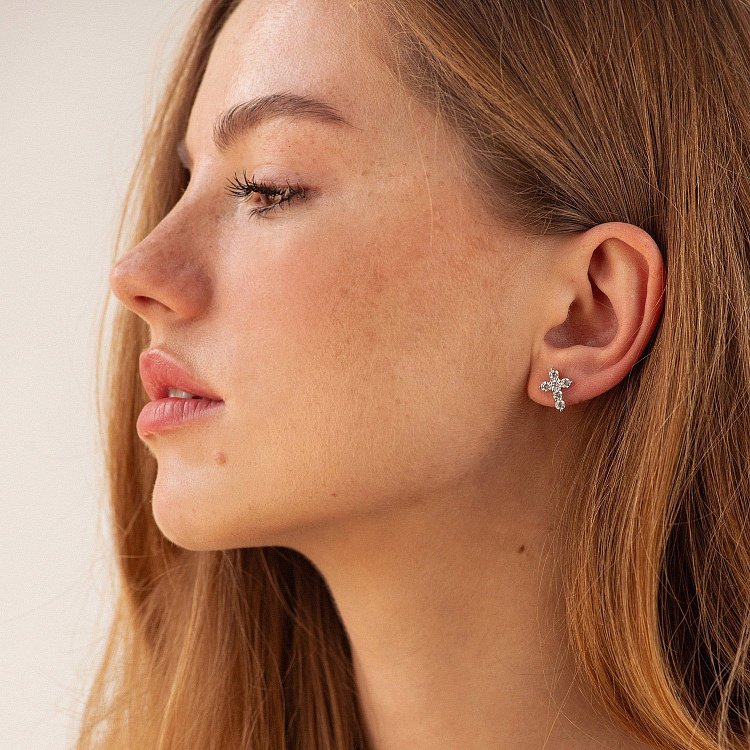 Сережки - пусети "Хрестики" у білому золоті (фіаніти) с09035 від ювелірного магазину Онікс - 1