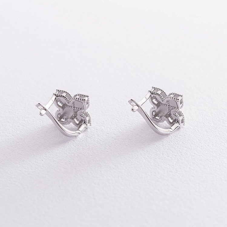 Серьги "Клевер" в белом золоте с06529 от ювелирного магазина Оникс - 1