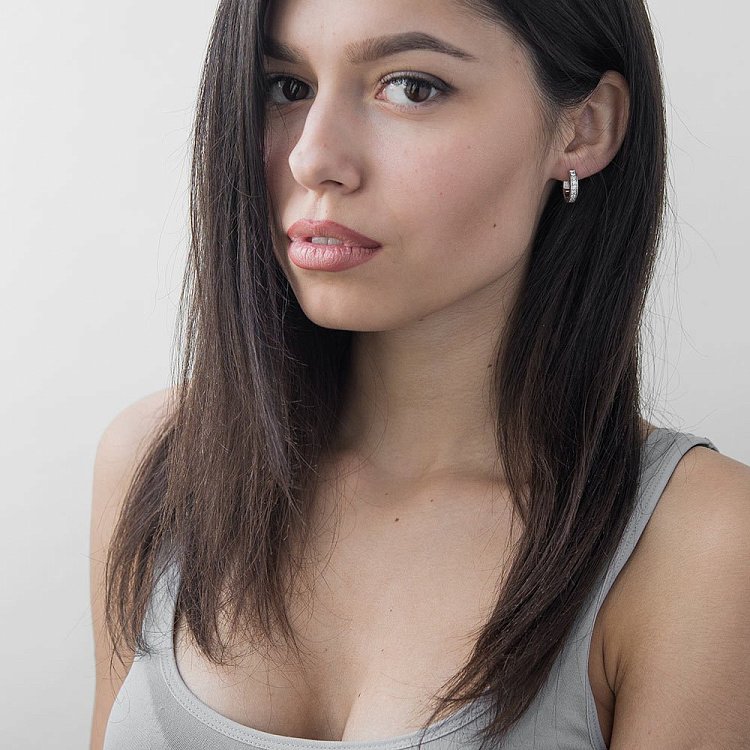 Золоті сережки "Кільця" з діамантами е0548б від ювелірного магазину Онікс - 2