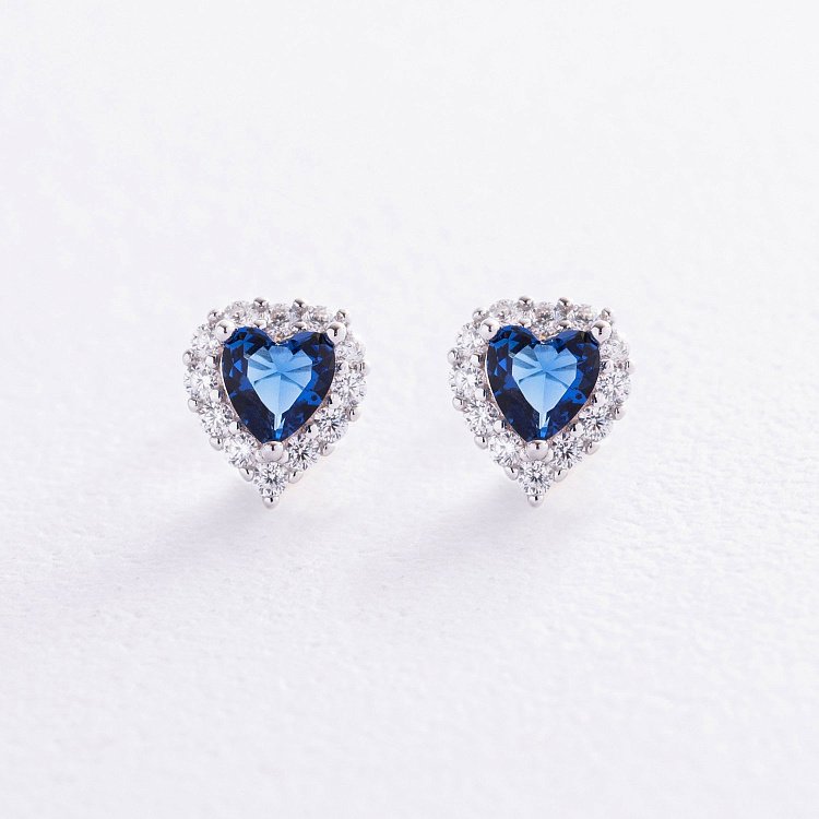 Срібні сережки - пусети "Сердечки" з фіанітами 123295с від ювелірного магазину Онікс