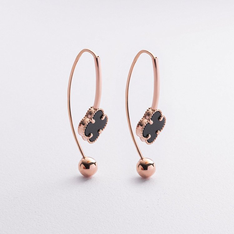 Золоті сережки "Конюшина" з оніксом с09320 від ювелірного магазину Онікс