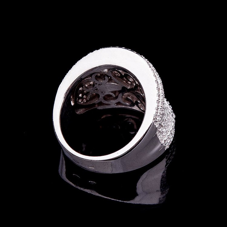 Серебряное кольцо с фианитами 111550 от ювелирного магазина Оникс - 1