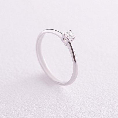 Помолвочное золотое кольцо с бриллиантом 221071121