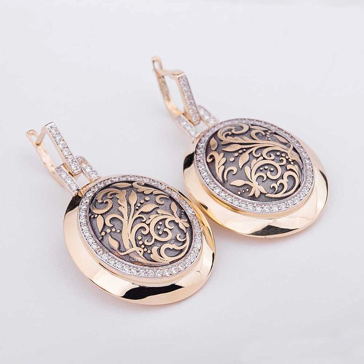 Золоті сережки з фіанітами с03724 від ювелірного магазину Онікс - 1