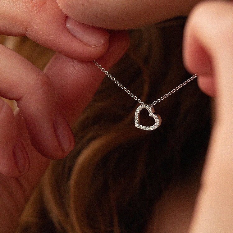 Золотое колье "Сердечко" с бриллиантами колб0087ca от ювелирного магазина Оникс - 1