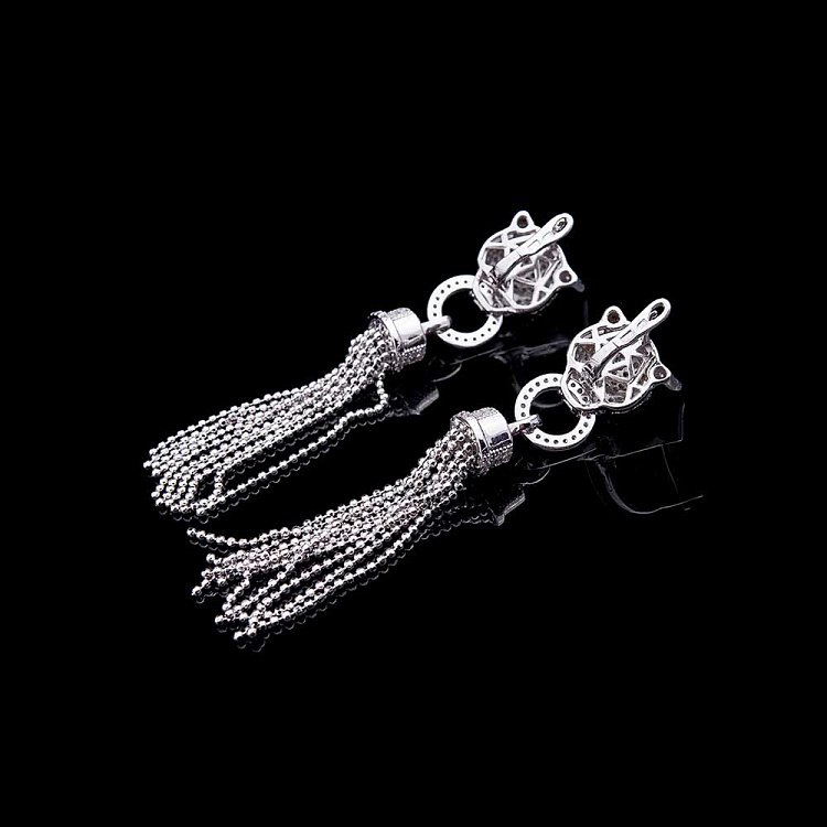 Срібні сережки "Пантери" з фіанітами 121784 від ювелірного магазину Онікс - 2