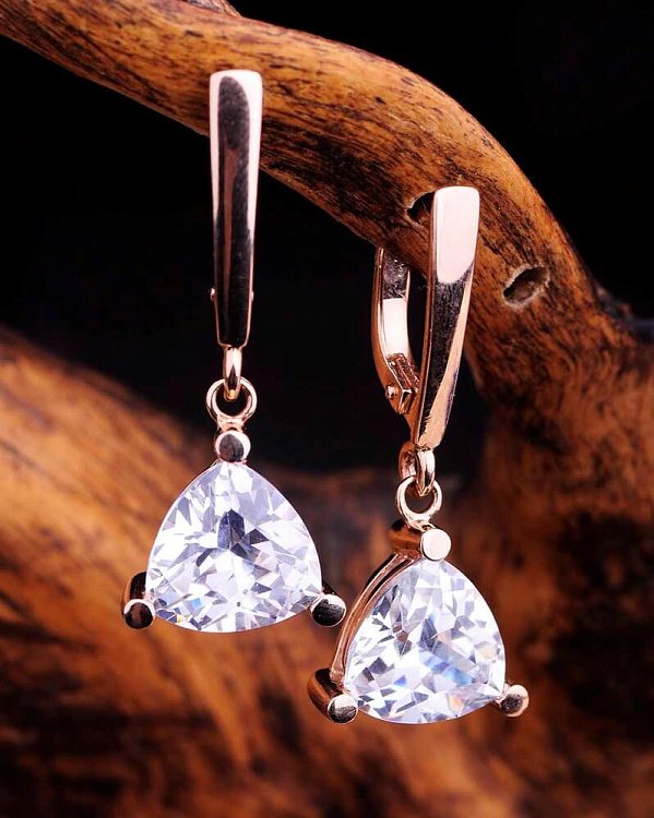 Золоті сережки з фіанітами с02358 від ювелірного магазину Онікс - 4