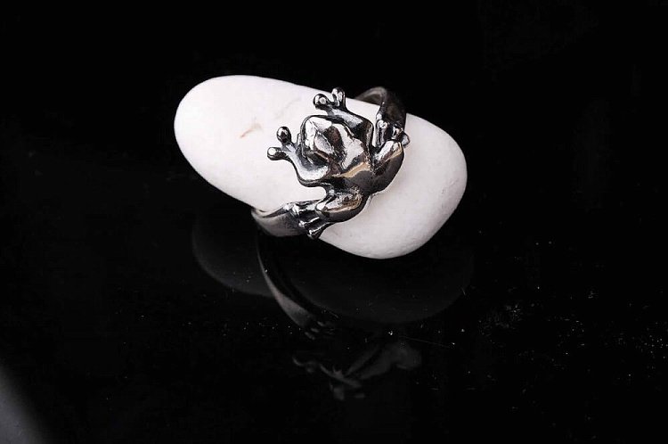 Каблучка "Жаба" 11205 від ювелірного магазину Онікс - 1