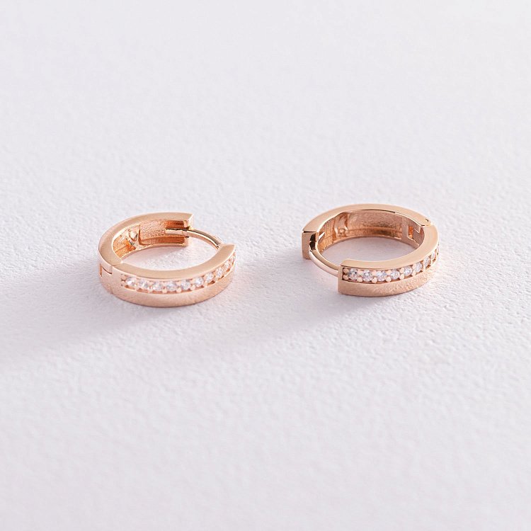 Золотые серьги - кольца с белыми фианитами с07446 от ювелирного магазина Оникс - 2