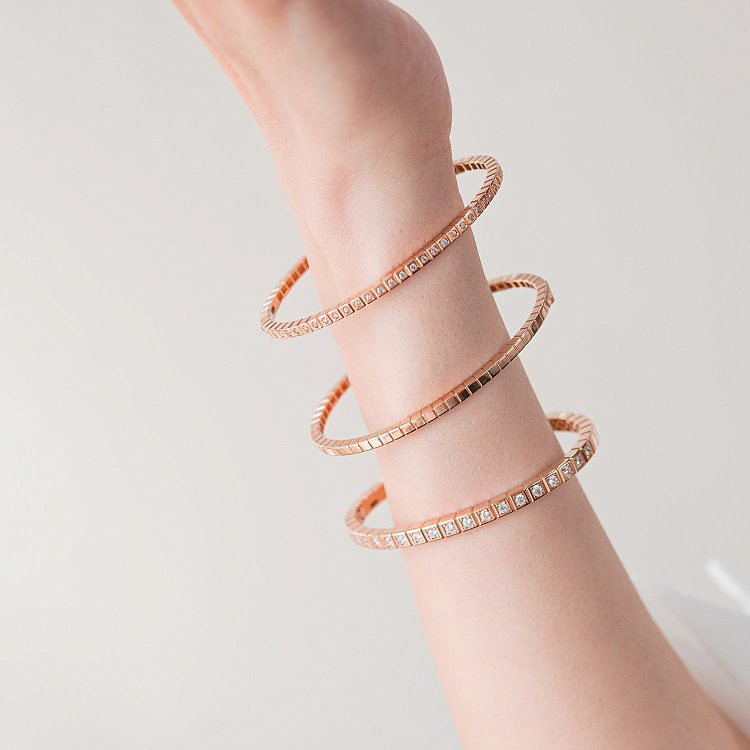 Жесткий золотой браслет "Кубики" (фианиты) б05611 от ювелирного магазина Оникс - 5