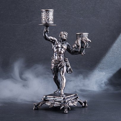 Срібна фігура ручної роботи "Мавр з мавпочкою" сер00015