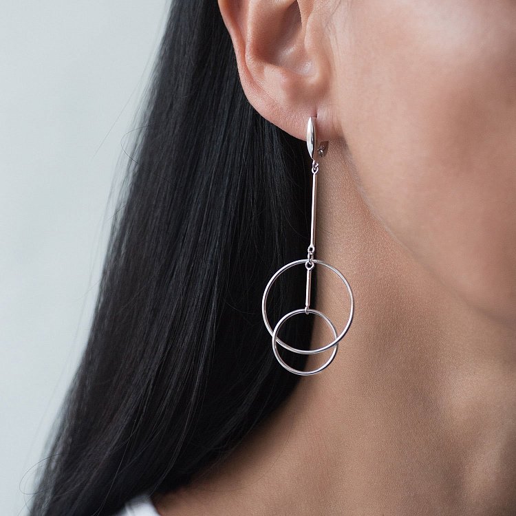 Серебряные серьги "Круги" (родий) 122562 от ювелирного магазина Оникс