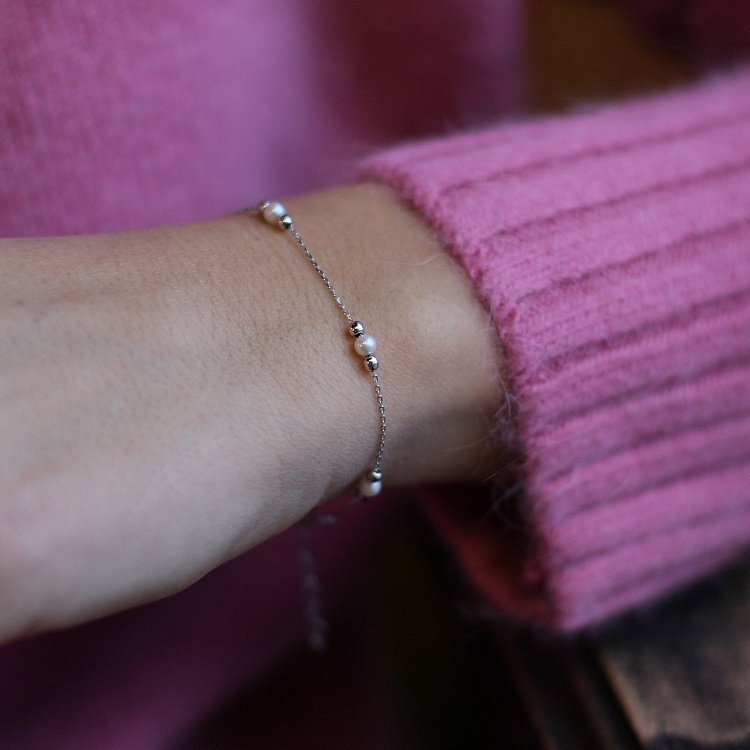 Золотой браслет с жемчуженками б04296 от ювелирного магазина Оникс - 4